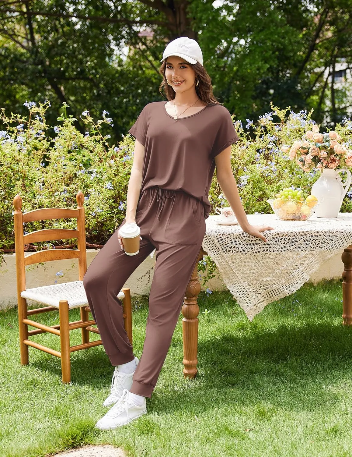Ekouaer Pajama Sets for Women 2 Piece Lounge Sets Short Sleeve Pullover Top and Jogger Pants Pjs Sleepwear Tracksuit S-XXL