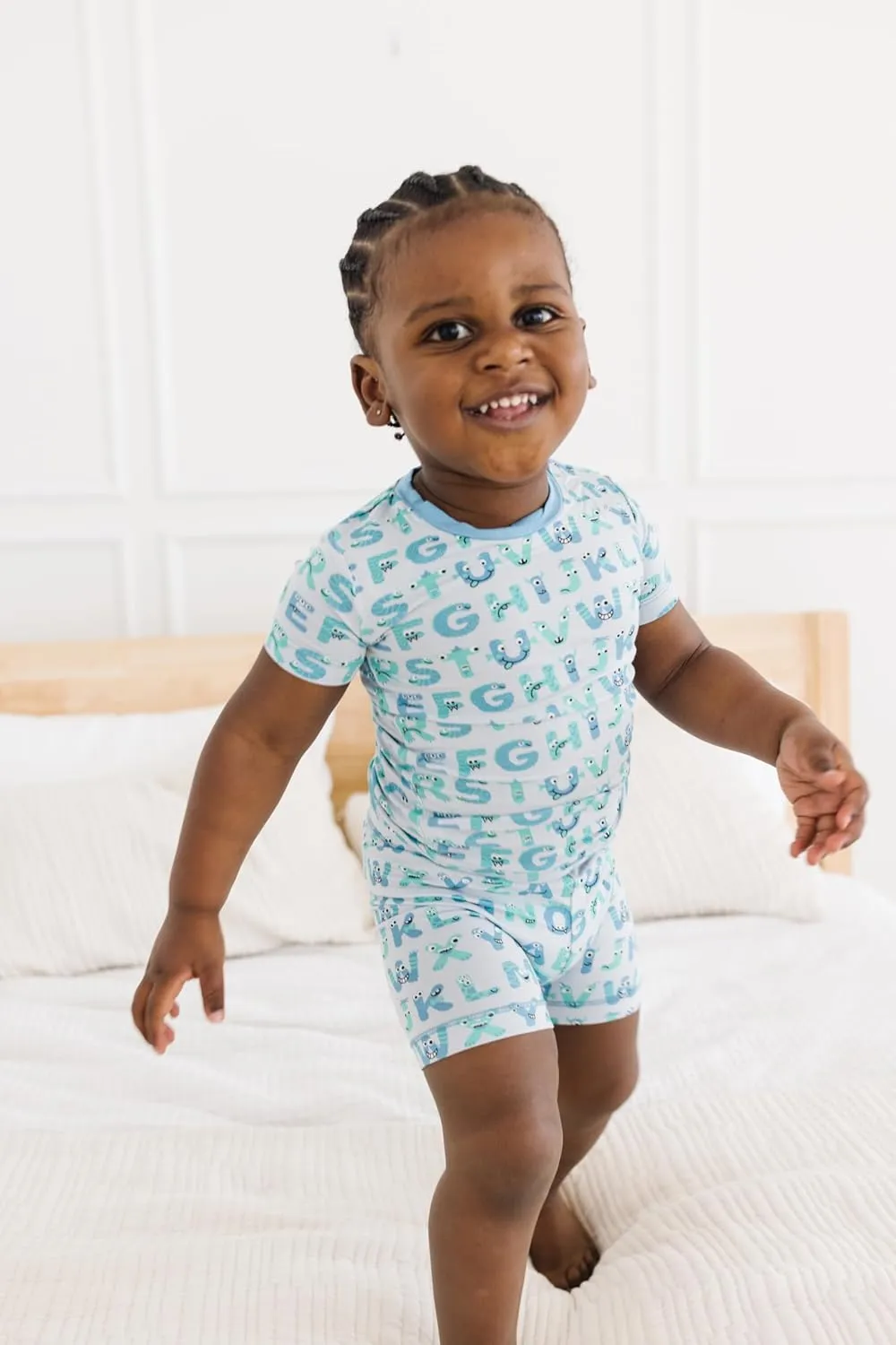KicKee Print Short Sleeve Tee Pajama Set with Shorts, Tee with Matching Shorts, Babies and Kid PJ Set, Spring 3