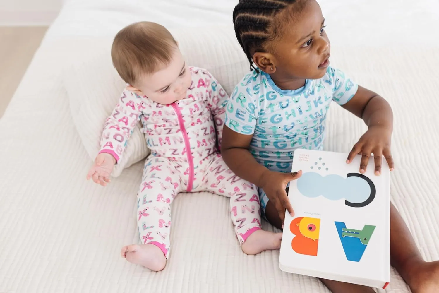 KicKee Print Short Sleeve Tee Pajama Set with Shorts, Tee with Matching Shorts, Babies and Kid PJ Set, Spring 3